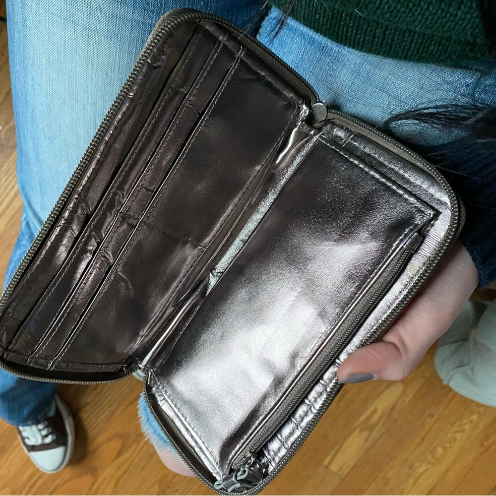 Ed Hardy Wallet - Picture 4 of 4